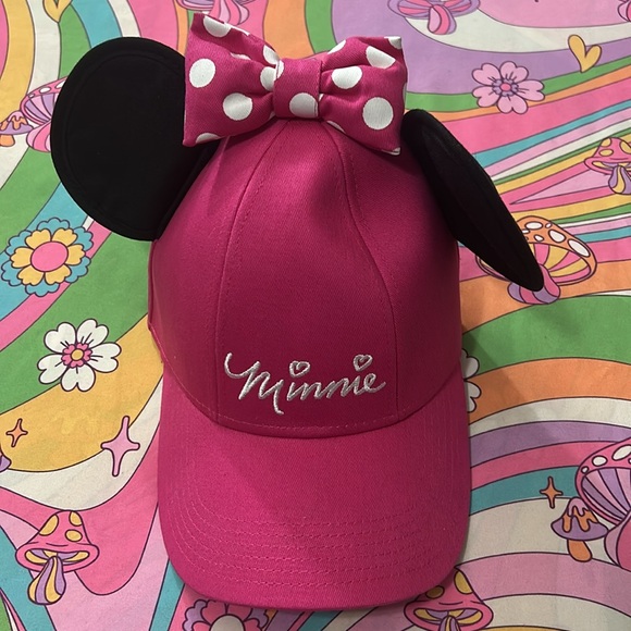 Minnie and Mickey hats 💕🖤 - Picture 5 of 6